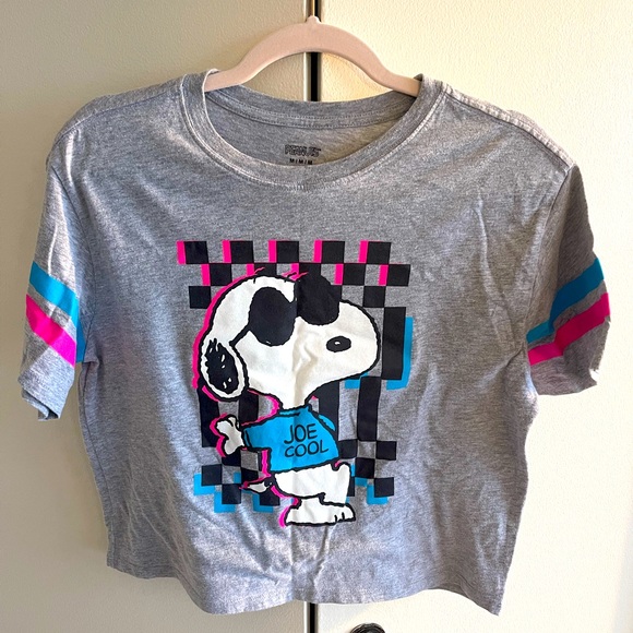 Snoopy Joe Cool Graphic Crop Top - Picture 1 of 4